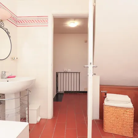 Charming Typical House Con Box * Monte Marcello